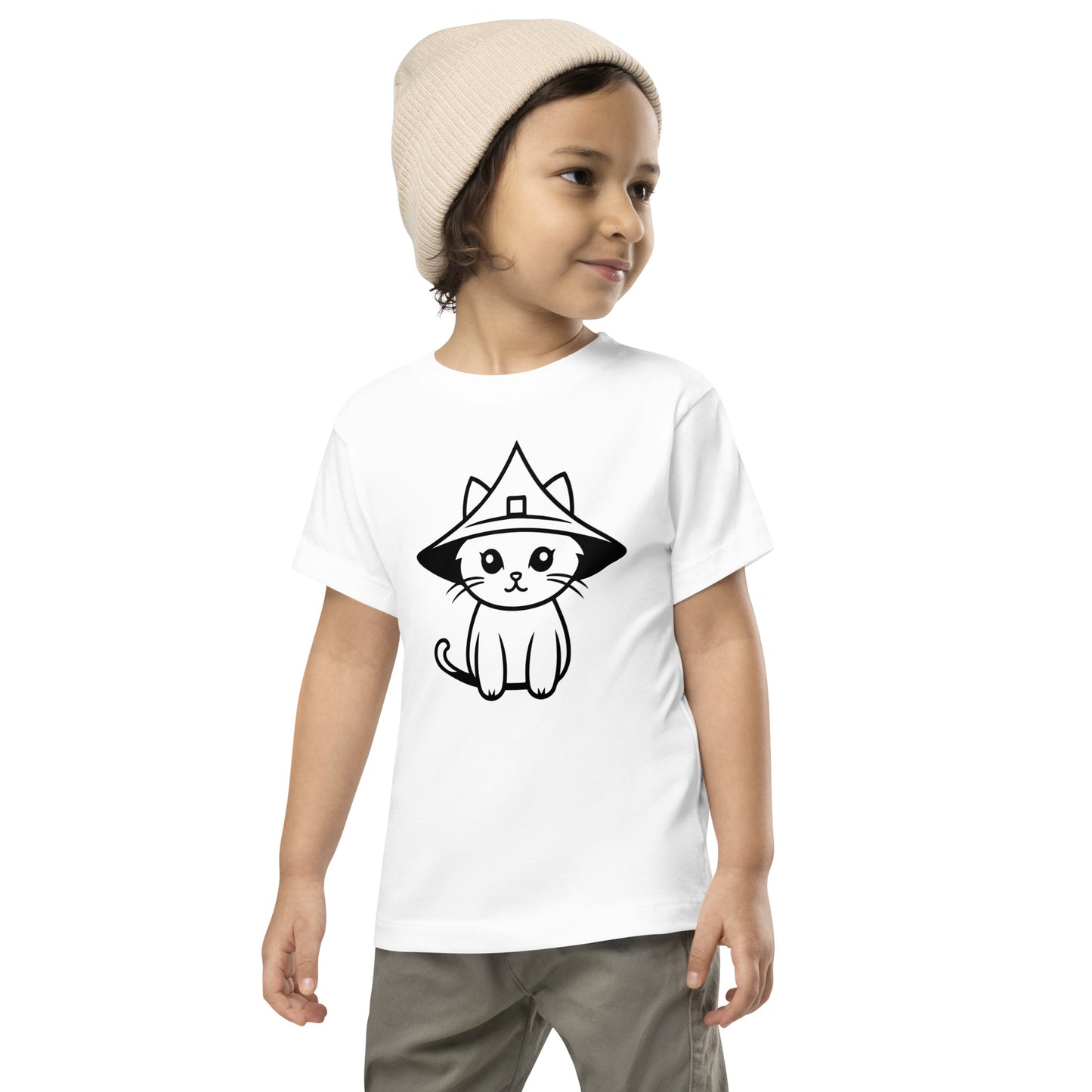 Adorable Toddler T-Shirt: Kitten in Witch Hat Design for a Magical Halloween